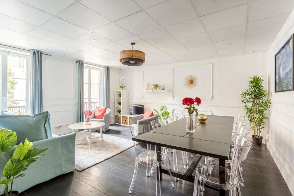 Appartement Cosy 3 bedrooms Apartment - Champs Elysees 41 Avenue de la Grande Armée 75116 Paris