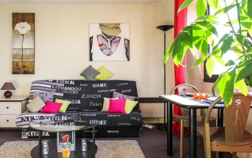 Cosy 5 min to Beach