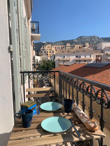 Appartement Cosy 55 m2 avec Balcon proche Centre Historique Toulon france