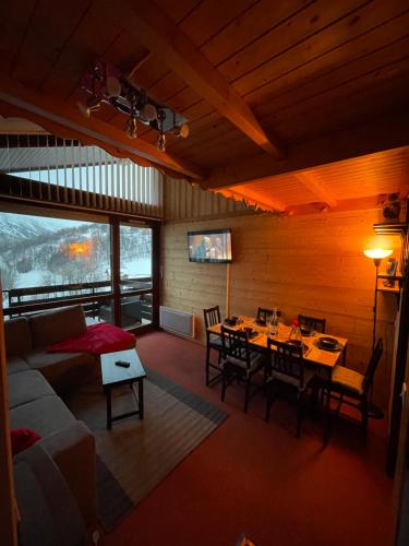 Appartement Cosy 6 personnes très bien équipé ,Vue splendide, Terrasse, Spacieux,Bien situé, Randonnées,Ski Saint-Sorlin-d\'Arves france