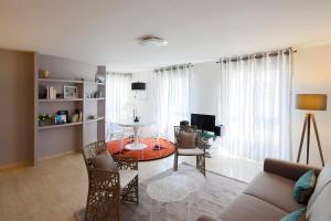 Cosy and large flat in the hypercentre of Avignon Provence - Welkeys
