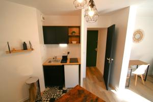Cosy and renovated studio with balcony and view