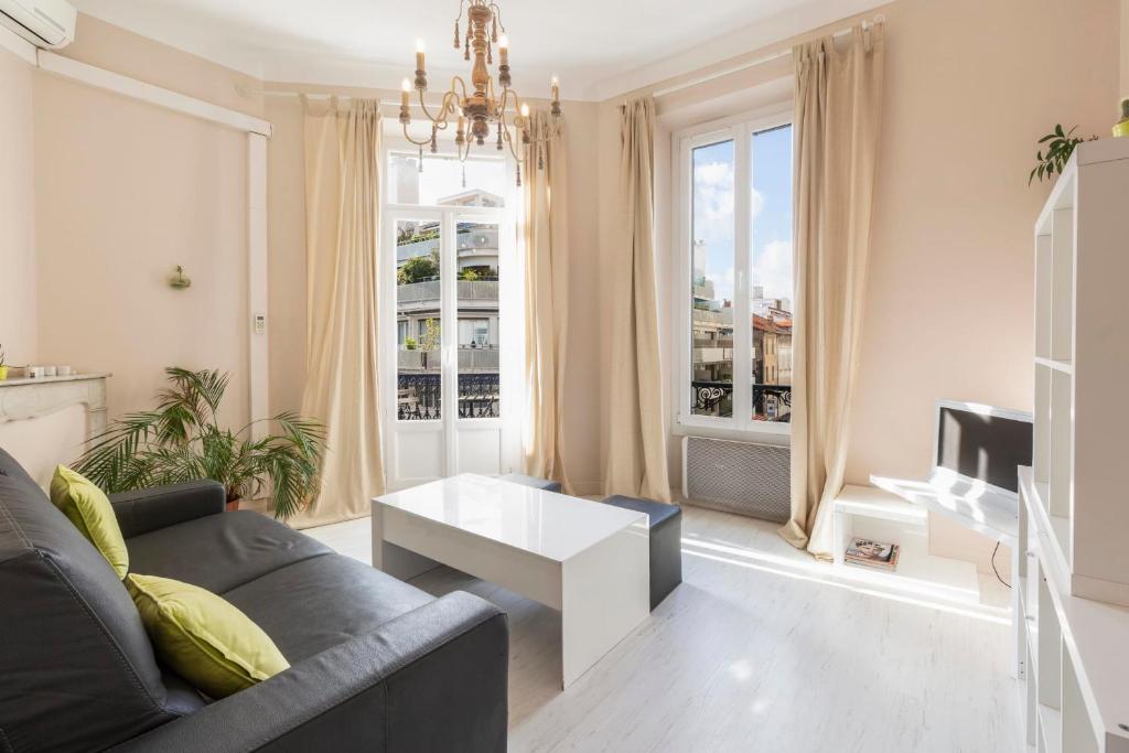 Cosy apartment 39M2, two steps from rue d'Antibes and Croisette 12 rue du commandant vidal, 06400 Cannes