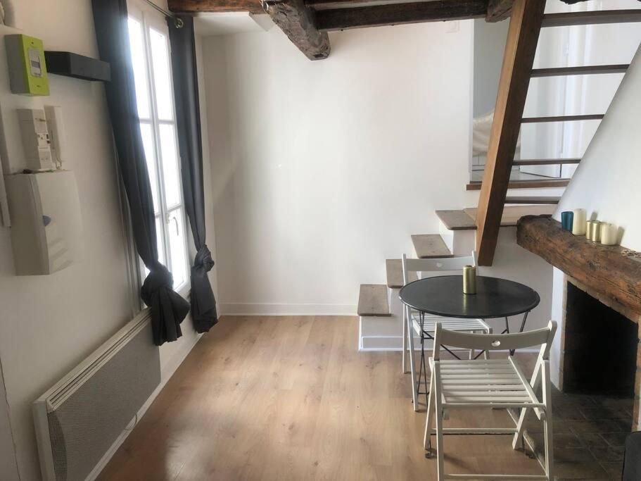 Appartement Cosy apartment In Marais 42 Rue de Saintonge 75003 Paris