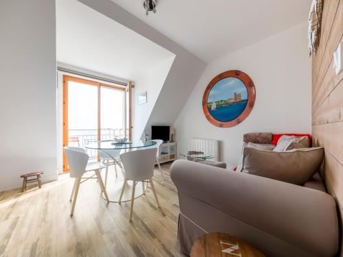 Cosy apartment in Saint Vaast la Hougue near the beach
