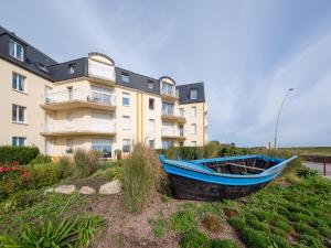 Cosy apartment in Saint Vaast la Hougue near the beach