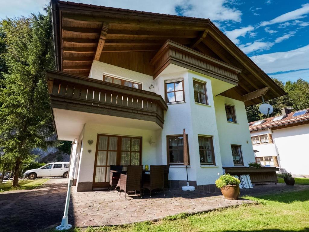 Cosy apartment in Sch nau am K nigsee in a wooded location , 83471 Schönau am Königssee