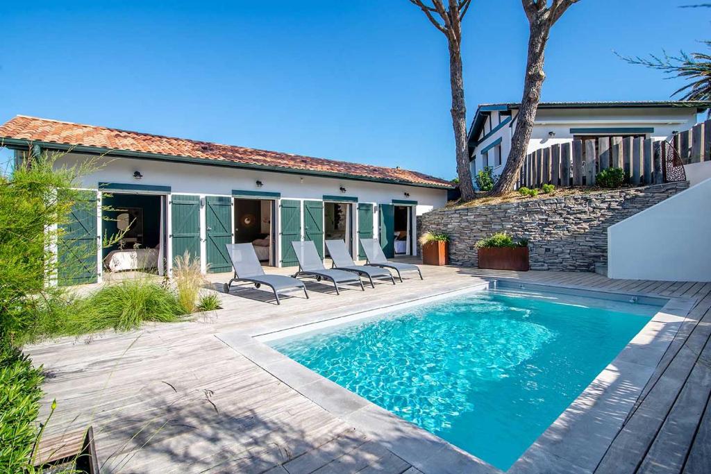Cosy apartment in Vogtsburg am Kaiserstuhl with terrace and garden