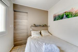 Cosy apartment + secured PARKING