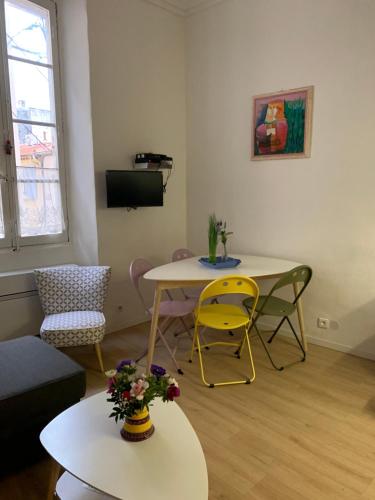 Cosy apartment Vieil Antibes