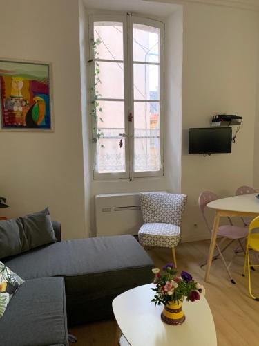 Cosy apartment Vieil Antibes