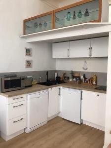 Appartement Cosy apartment Vieil Antibes 4 Rue General Andreossy 06600 Antibes Provence-Alpes-Côte d\'Azur