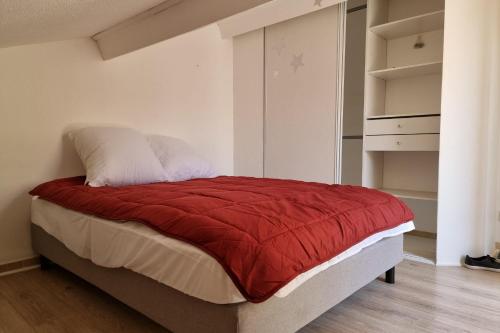 COSY apartment with BEAUTIFUL SEA VIEW