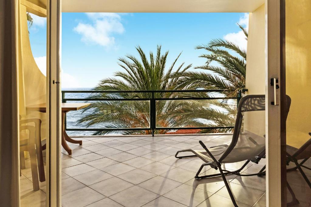 Cosy apartment with sea view R. da Praia Formosa, Edificio Atlantic Gardens AP 217, 9000-250 Funchal