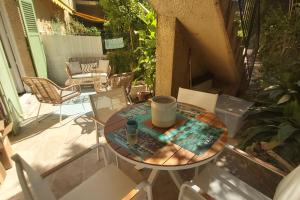 Cosy apt 5 mn from the sea10mn from the Festival