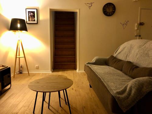 Appartement Cosy avec Balcon au calme proche Gare Bernay france