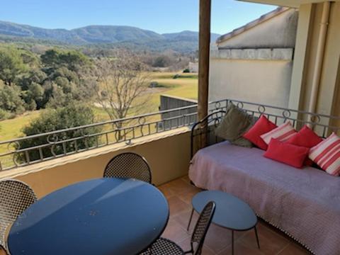 appartement cosy avec climatisation réversible GOLF DE SAUMANE Saumane-de-Vaucluse france