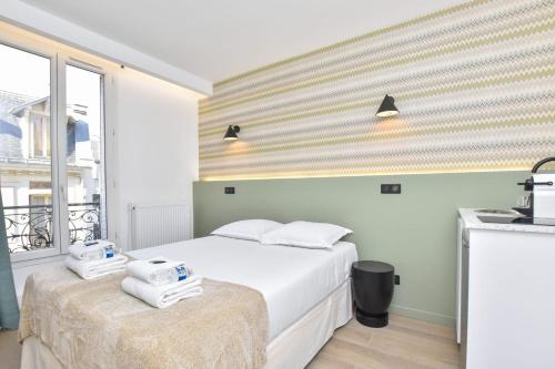 Cosy Bedroom - Tour Eiffel Champs de Mars 7A