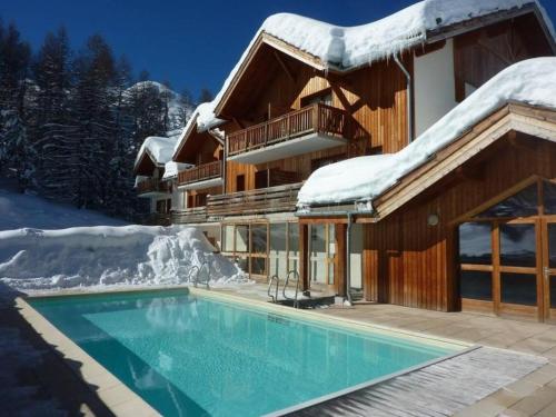 Cosy Cottage 1800 - pied des pistes - Piscine, Sauna, parking privée