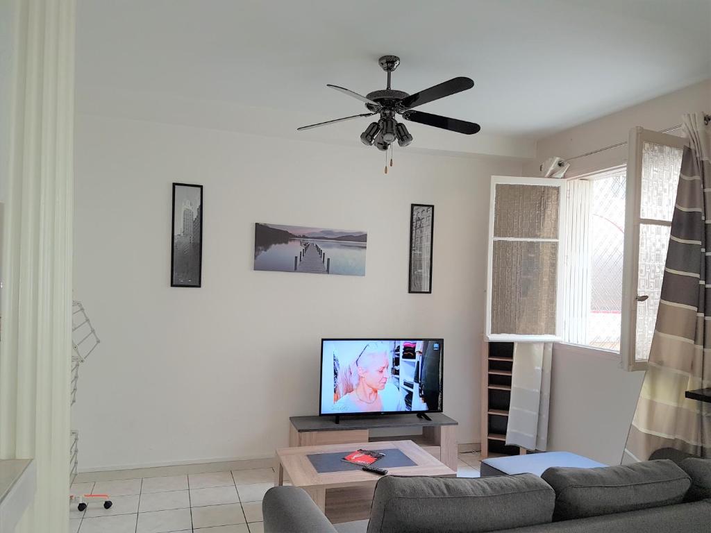Cosy deux pièces Cannes Mimont 30 Rue de Mimont, 06400 Cannes