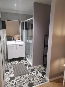 Appartement Cosy et moderne en centre ville, fibre haut débit rue nationale 53500 Ernée Pays de la Loire