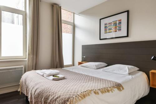 Cosy flat at the heart of Old Lille close to stations - Welkeys