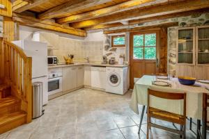 Cosy flat in an old farmhouse with garden in Seynod - Welkeys