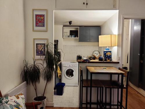 Cosy flat in the very Heart of Paris