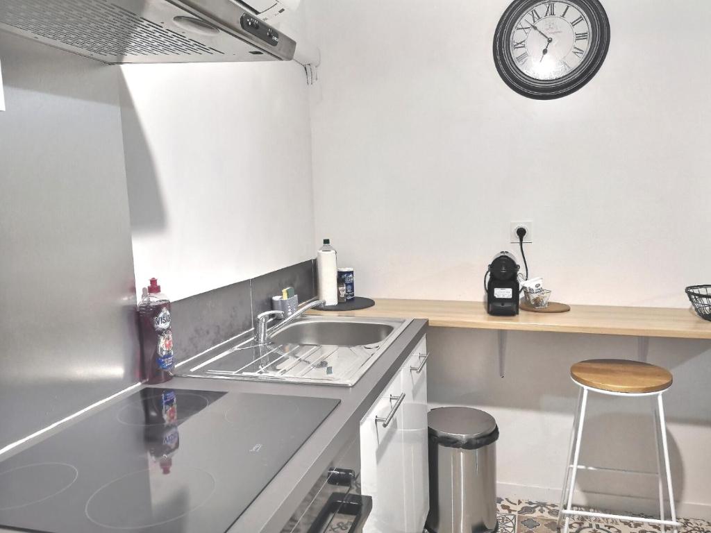 Cosy flat proche Gare & Parking - clim étage 1 111 Boulevard du Président Carnot, 47000 Agen