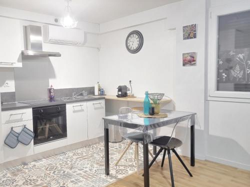 Cosy flat proche Gare & Parking - clim