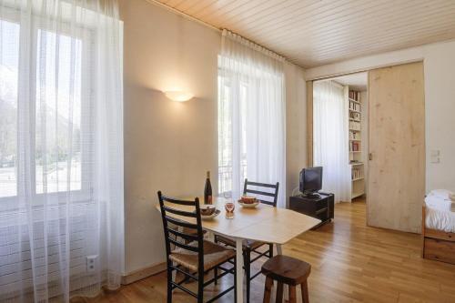 Cosy flat with balcony in the centre of Chamonix - Welkeys