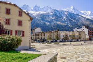 Cosy flat with balcony in the centre of Chamonix - Welkeys