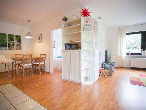 Cosy, fully furnished and modern flat at the edge of the forest