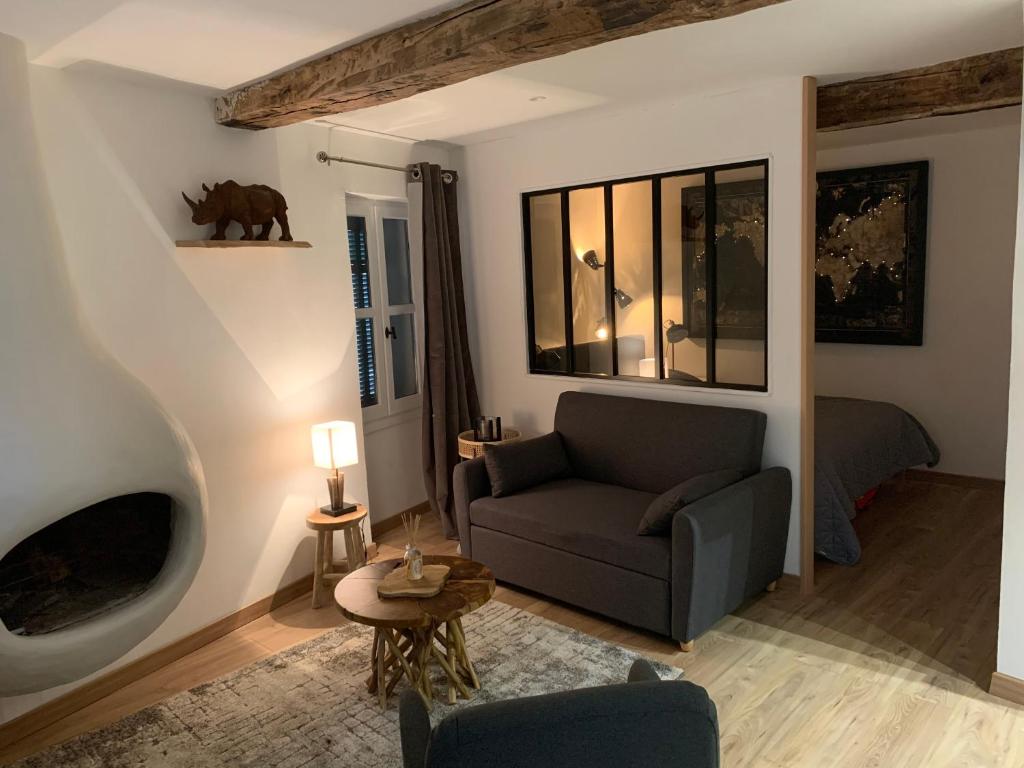 Cosy grand Studio 4 Montée Saint-Michel, 83520 Roquebrune-sur Argens