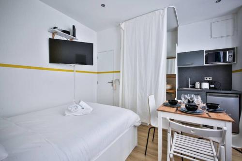 cosy independant studio proche gare et jardin