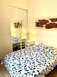 Cosy love nest near the sea Place Massena