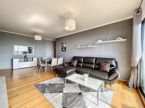 Cosy Modern Apartment Garajau