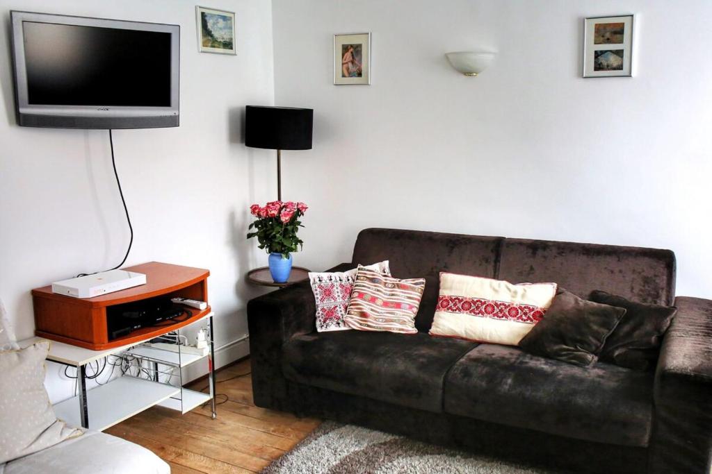 Cosy nest in the heart of Montparnasse 47 Boulevard du Montparnasse, Floor 2, 75006 Paris