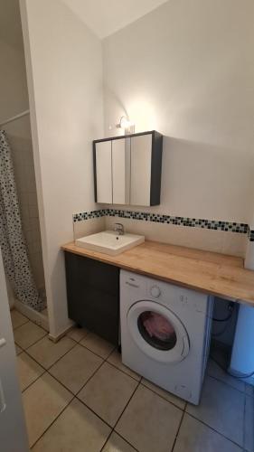 Appartement COSY OURTAL 7 Rue Jacques Ourtal 11000 Carcassonne Languedoc-Roussillon