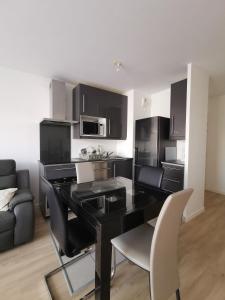 Appartement Cosy'part Gold. 7 Rue Albert Jacquard 95870 Bezons Île-de-France