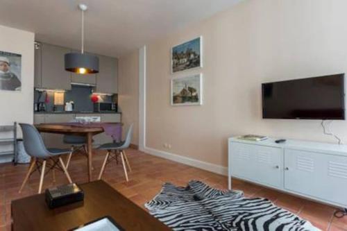 Cosy & premium apartment near the Louvre & Quartier latin