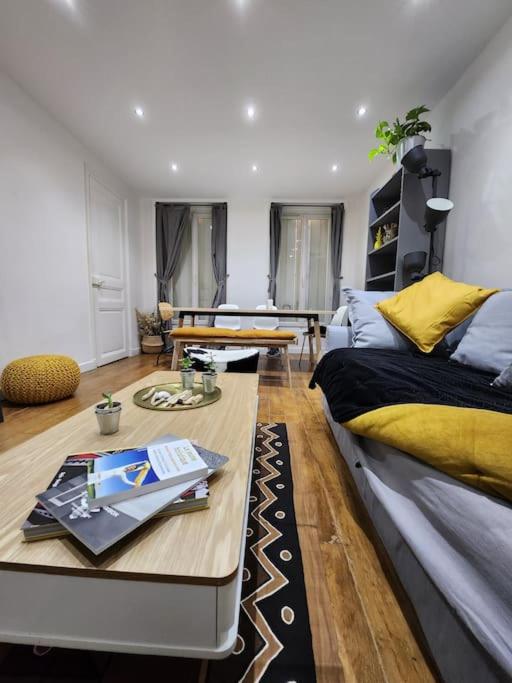 Appartement Appartement cosy proche du canal saint Martin 31 Rue Philippe de Girard, 75010 Paris