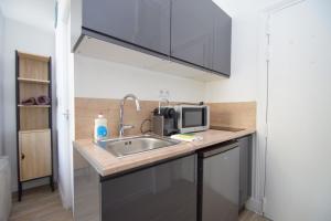 Cosy studio 2 pers tout équipé a 10min du RER C et métro Ligne 7