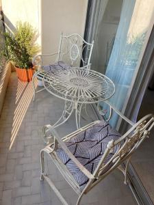 Appartement Cosy Studio Cannes Center beaches shopping and congresses LIVE IN CANNES 8 RUE MERLE Résidence AZUR RIANT 06400 Cannes Provence-Alpes-Côte d\'Azur