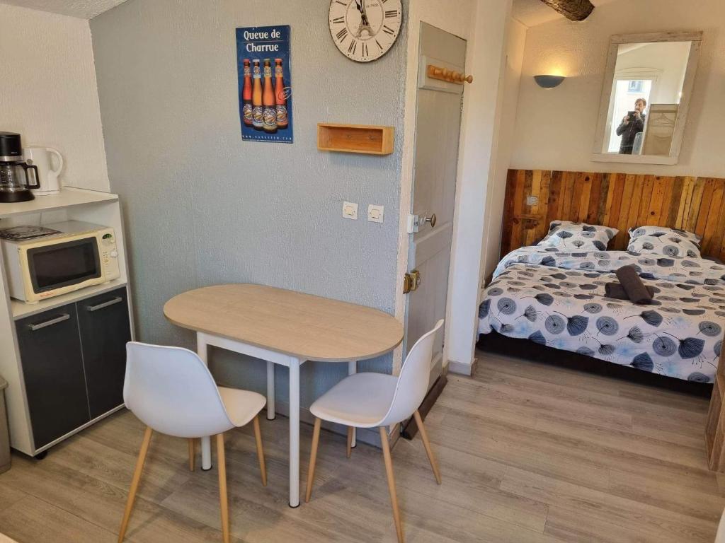 Appartement Cosy studio hyper centre 14 rue sureaux 66000 Perpignan