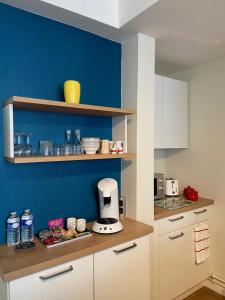 Cosy T1 ! Proche commerces et axes routiers