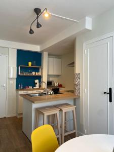 Cosy T1 ! Proche commerces et axes routiers