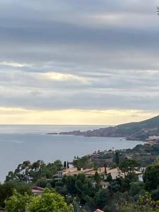 Côte d’Azur Vue Mer entre Cannes et St Raphaël