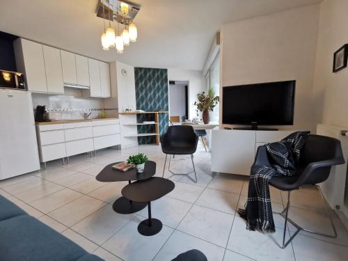 CÔTÉ GARE - Gare - Centre-ville - Parking - Netflix - Wifi - Disney+ - Terrasse