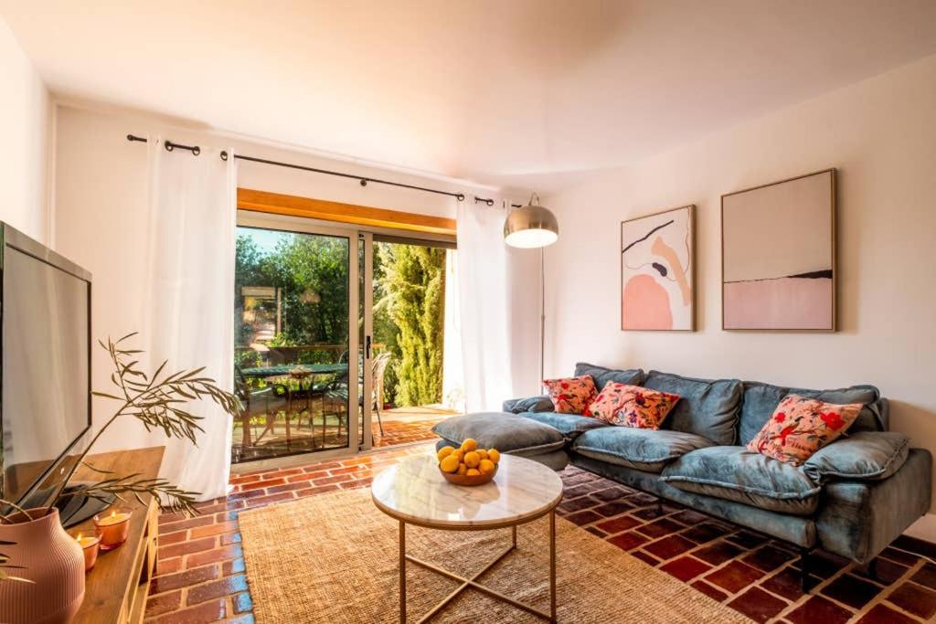 Country chic duplex in Algarve Urb Quinta da Arrancada, 12 RC Vale da Margem, 8365-207 Pêra